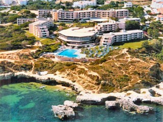 Auramar Beach Resort